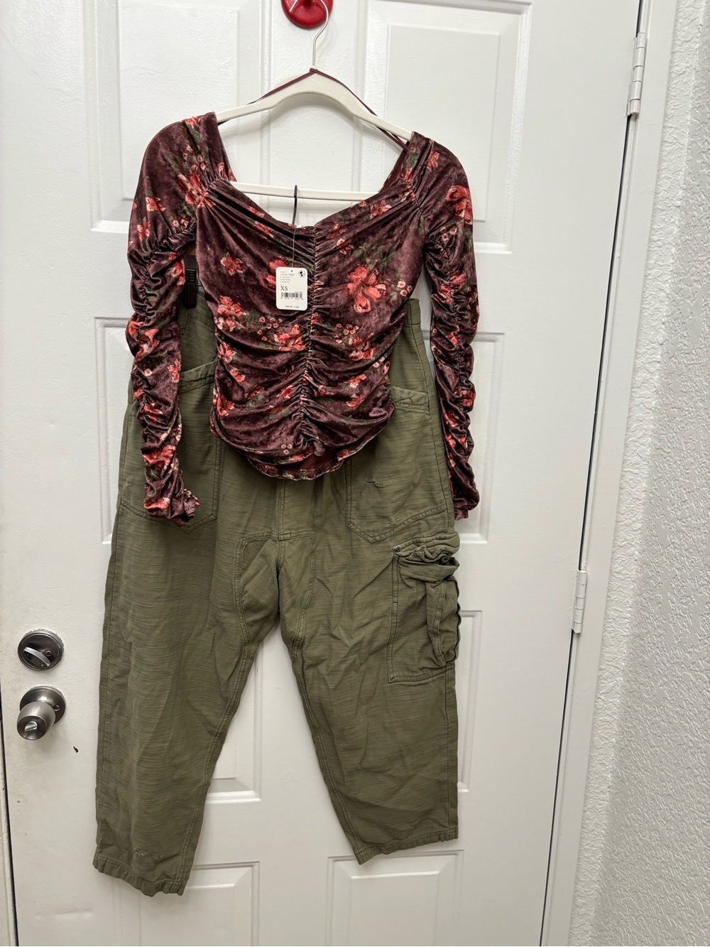 Free People  NWT floral velvet top & FP Olive Cargo Capris with Utility Pockets